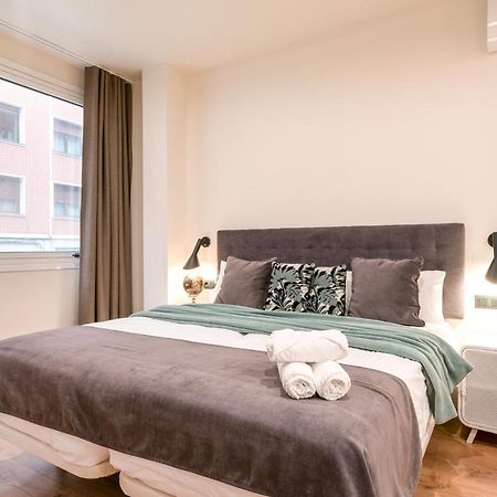 Bilbao Riverside By Staynn Apartments Bagian luar foto